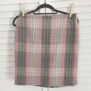 Talbots Skirt,‎ Size 6 Petite Plaid Gray Pink, Soft Wool Blend, Lined, Back Zip